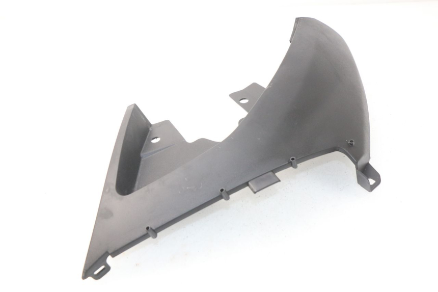 photo de LEFT UNDERSEAT PANEL PEUGEOT METROPOLIS 400 (2017 - 2020) - Fixing points details