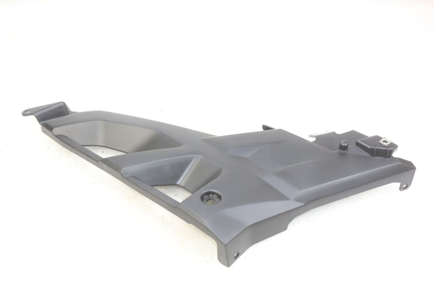 photo de LEFT UNDERSEAT COVER YAMAHA MT ABS 125 (2014 - 2018) - Product overview