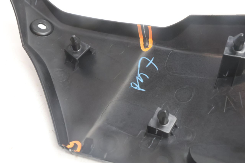 photo de LEFT UNDERSEAT PANEL YAMAHA N-MAX NMAX 125 (2021 - 2024) - Checked used part