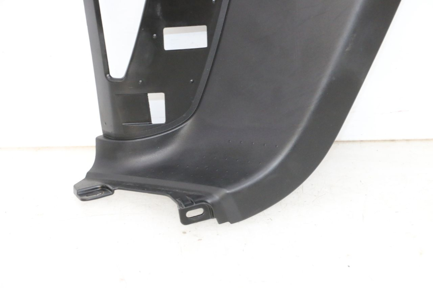 photo de LEFT UNDERSEAT PANEL YAMAHA NEO'S CORE 1 (2022 - 2026) - Additional view of the item