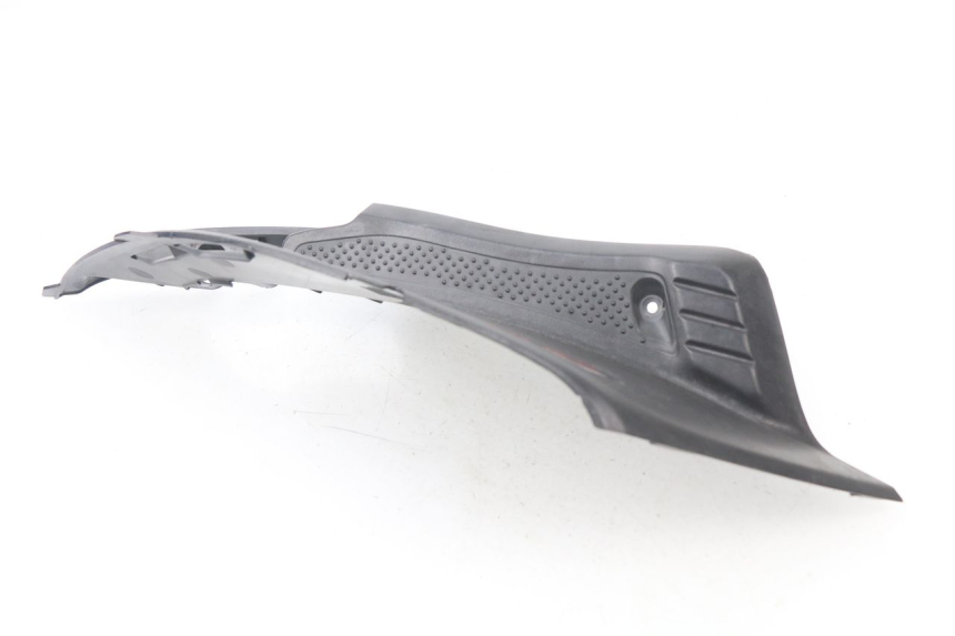 photo de LEFT UNDERSEAT PANEL HONDA NHX LEAD 110 (2008 - 2010) - Alternative perspective