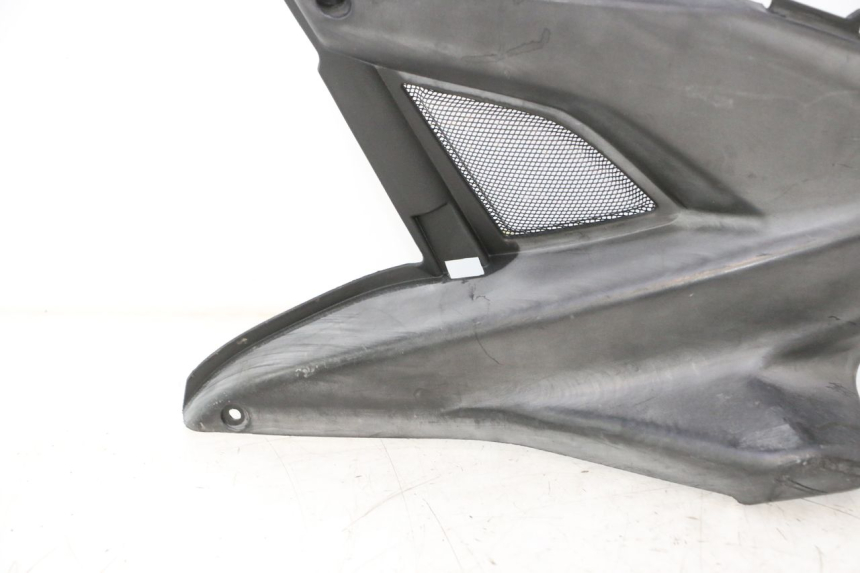 photo de LEFT UNDERSEAT PANEL MBK NITRO 50 (2004 - 2008) - Fixing points details