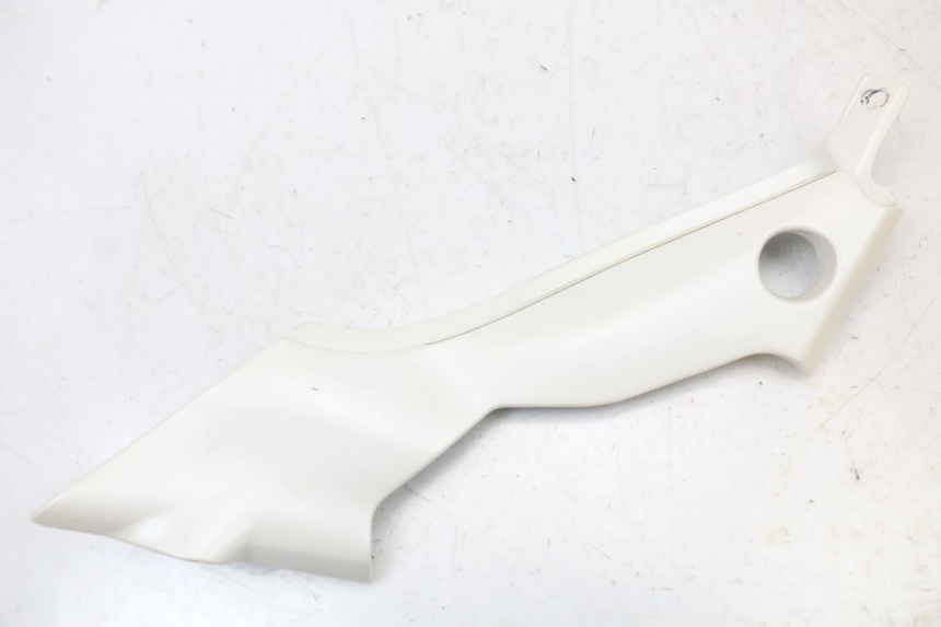 photo de LEFT UNDERSEAT PANEL MOTO GUZZI NORGE 8V GT 1200 (2011 - 2016) - Main view