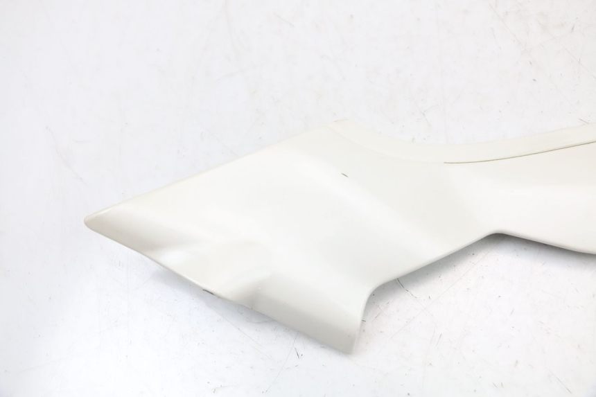 photo de LEFT UNDERSEAT PANEL MOTO GUZZI NORGE 8V GT 1200 (2011 - 2016) - Component detail