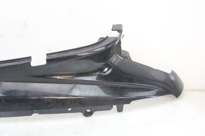 photo de LEFT UNDERSEAT COVER PEUGEOT DJANGO 125 (2014 - 2017) - Alternative perspective