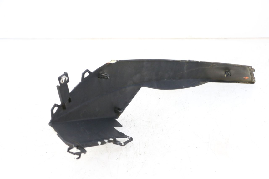 photo de LEFT UNDERSEAT PANEL PEUGEOT SPEEDFIGHT 3 LC 2T 50 (2009 - 2015) - Fixing points details