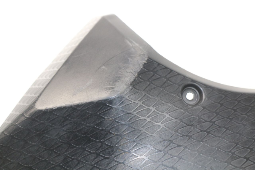 photo de LEFT UNDERSEAT PANEL BMW S RR ABS S1000RR 1000 (2009 - 2011) - Technical close-up