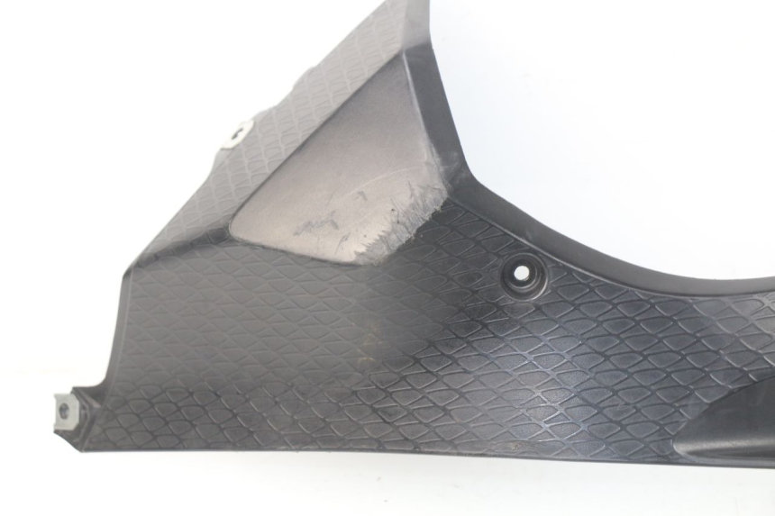 photo de LEFT UNDERSEAT PANEL BMW S RR ABS S1000RR 1000 (2009 - 2011) - Fixing points details