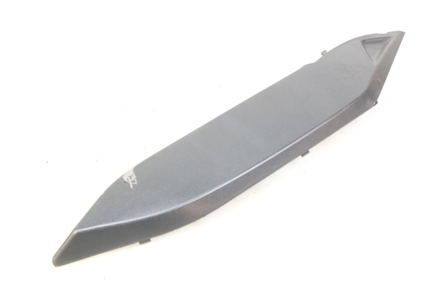 photo de LEFT UNDERSEAT COVER DAELIM S3 125 (2010 - 2017) - Component detail