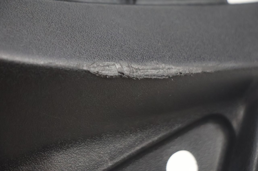 photo de LEFT UNDERSEAT PANEL PEUGEOT STREETZONE NAKED 2T 50 (2014 - 2018) - Component detail