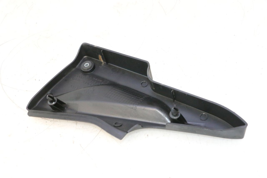 photo de LEFT UNDERSEAT PANEL DAELIM VJ ROADWIN 125 (2004 - 2007) - Product overview