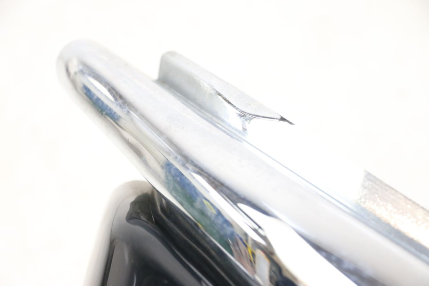 photo de LEFT UNDERSEAT PANEL SUZUKI VL INTRUDER 125 (2004 - 2007) - Component zoom