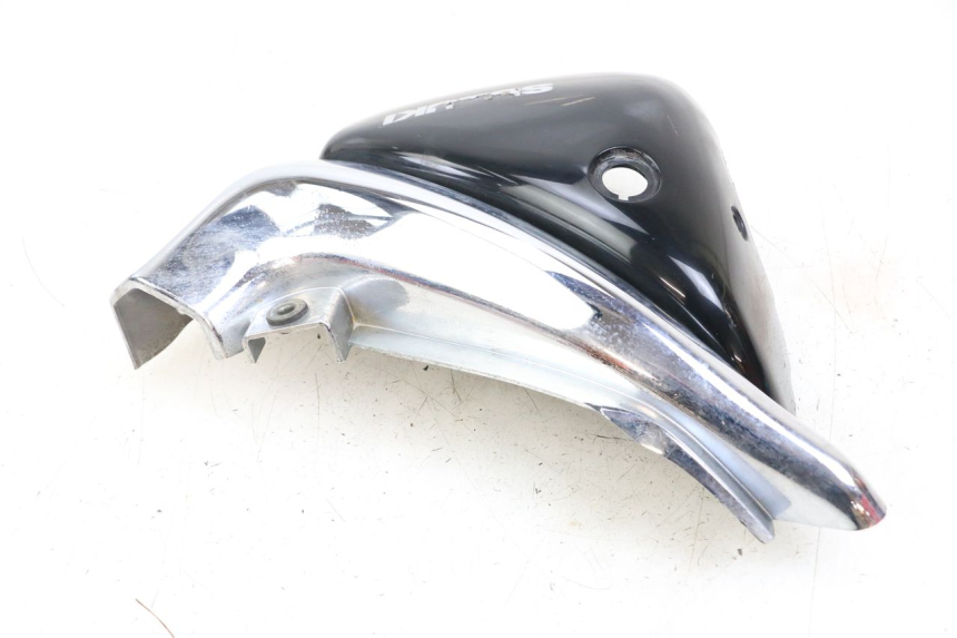 photo de LEFT UNDERSEAT PANEL SUZUKI VL INTRUDER 125 (2004 - 2007) - Markings and original references