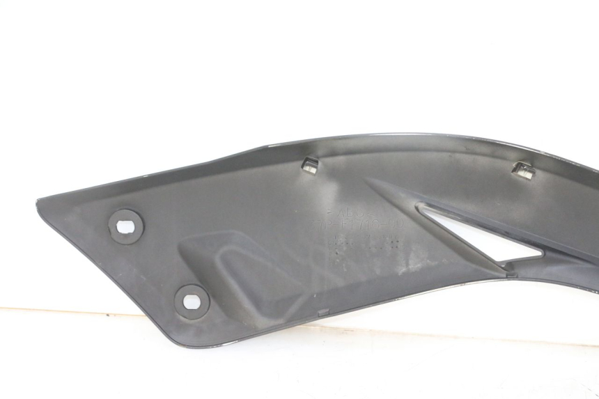photo de LEFT UNDERSEAT COVER YAMAHA X-MAX XMAX 125 (2010 - 2013) - Fixing points details
