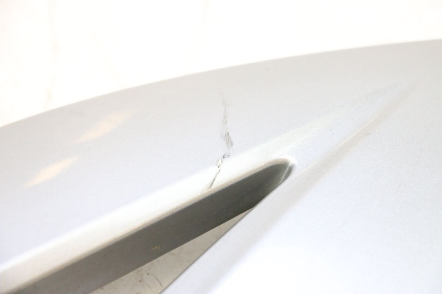 photo de LEFT UNDERSEAT COVER YAMAHA X-MAX XMAX 125 (2010 - 2013) - Alternative perspective
