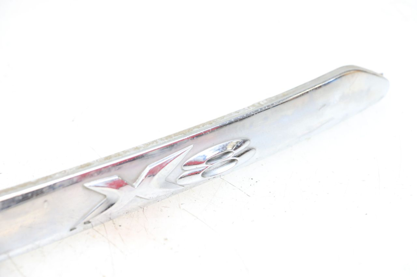 photo de LEFT UNDERSEAT PANEL PIAGGIO X8 125 (2004 - 2007) - Fixing points details