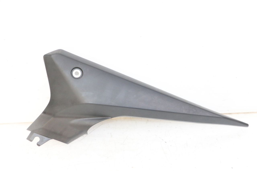 photo de LEFT UNDERSEAT PANEL YAMAHA XJ6 ABS 600 (2008 - 2016) - Main view