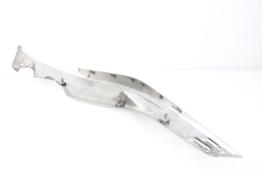 photo de LEFT UNDERSEAT COVER YAMAHA XP T-MAX TMAX ABS 500 (2004 - 2007) - Zoom on usage condition