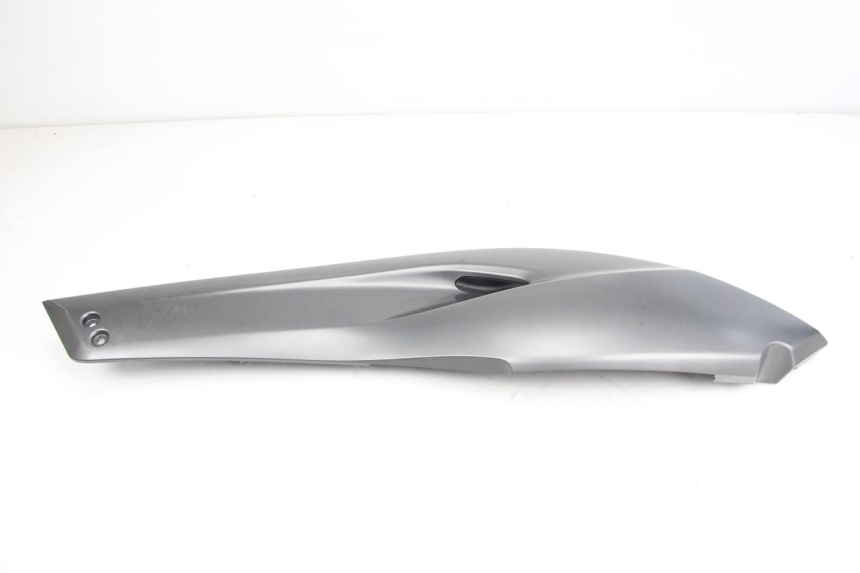 photo de LEFT UNDERSEAT PANEL YAMAHA XP T-MAX TMAX 500 (2008 - 2012) - Component detail