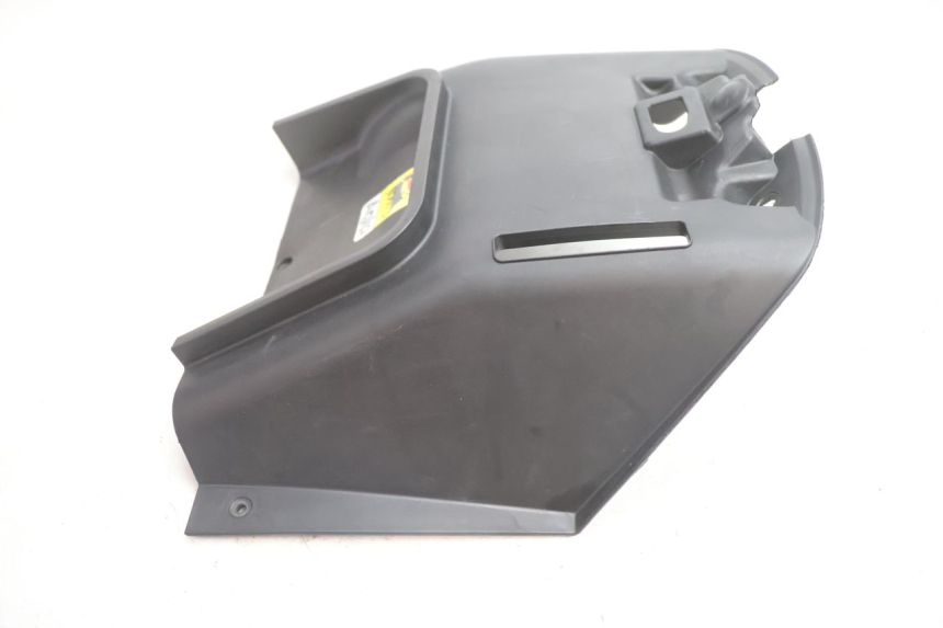 photo de UNDERSEAT PANEL GILERA GP 800 (2007 - 2013) - Component detail