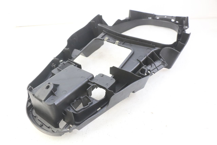 photo de UNDERSEAT COVER REVATTO IMPERATOR 125 (2007 - 2015) - Component detail