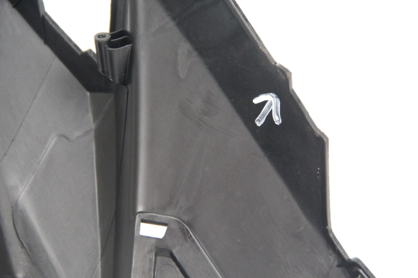 photo de UNDERSEAT COVER SYM JET 4 4T 50 (2018 - 2021) - Fixing points details