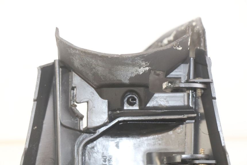 photo de UNDERSEAT COVER SYM JET SPORT XR 50 (2006 - 2015) - Component detail