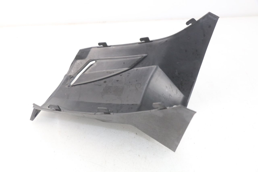 photo de UNDERSEAT PANEL RIDE JUMP 2T 50 (2012 - 2017) - Zoom on usage condition