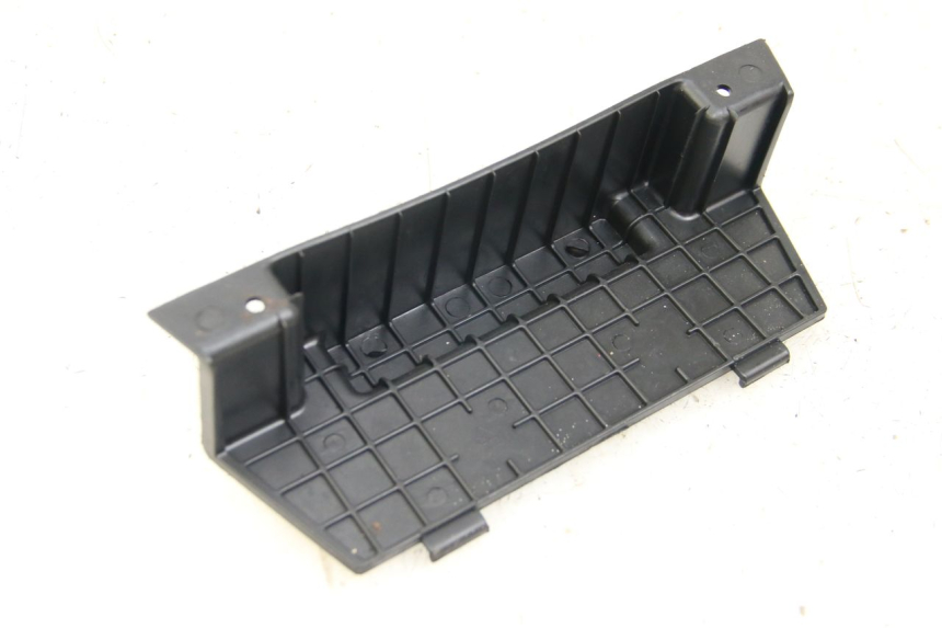 photo de UNDERSEAT COVER RIDE KALLIO 50 (2010 - 2019) - Component detail