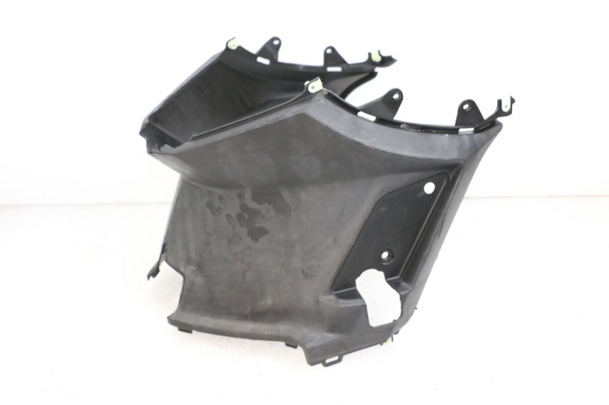photo de UNDERSEAT COVER PEUGEOT KISBEE 4T 50 (2018 - 2022) - Surface and material condition