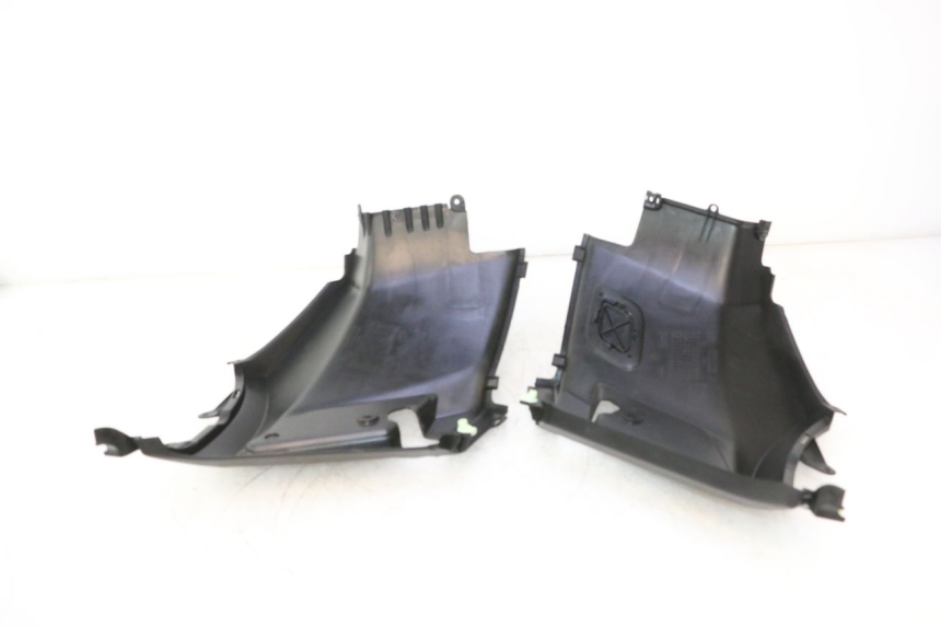 photo de UNDERSEAT PANEL PEUGEOT KISBEE 4T 50 (2023 - 2026) - Technical close-up