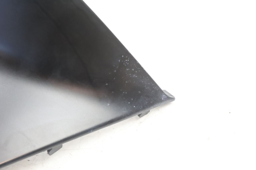 photo de UNDERSEAT PANEL PIAGGIO LIBERTY IGET 4T 50 (2021 - 2025) - Alternative perspective