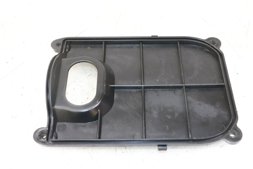 photo de UNDERSEAT PANEL MASAI XL 50 (2012 - 2019) - Component detail
