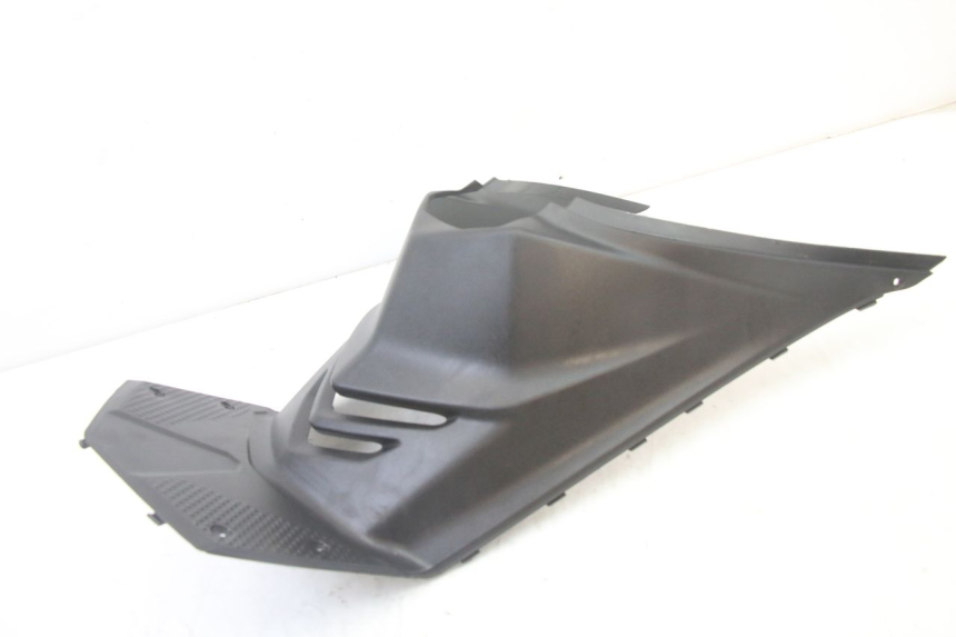 photo de UNDERSEAT PANEL SYM ORBIT III 3 4T 50 (2021 - 2025) - Zoom on usage condition