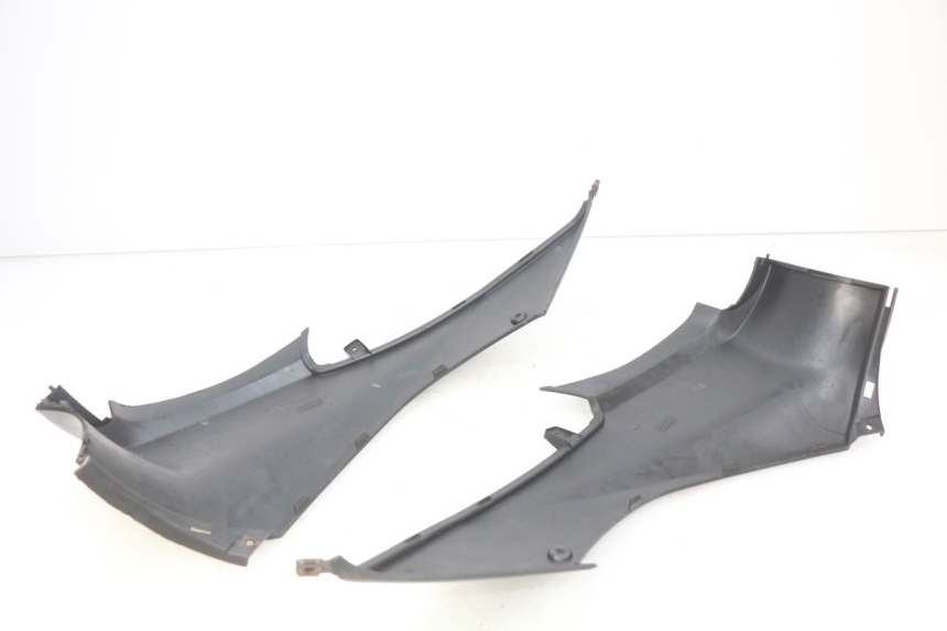 photo de UNDERSEAT COVER MBK OVETTO 2T 50 (2007 - 2017) - Technical close-up