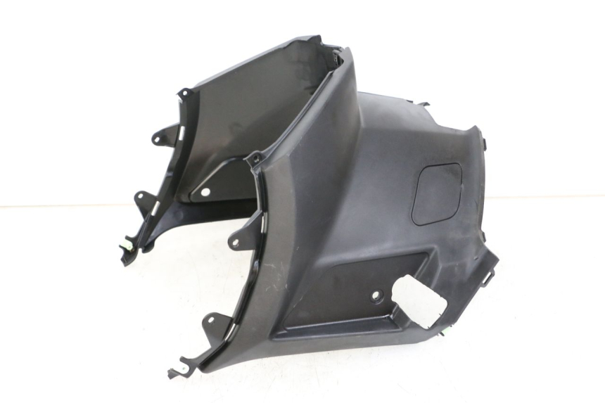 photo de UNDERSEAT COVER PEUGEOT KISBEE 4T 50 (2018 - 2022) - Fixing points details