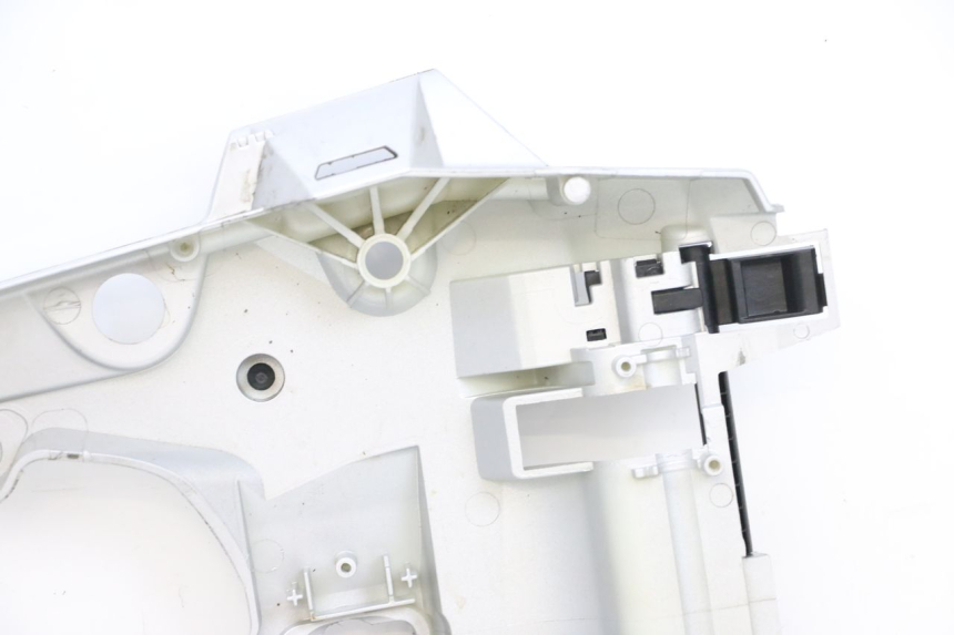 photo de UNDERSEAT PANEL BMW R GS 1250 (2021 - 2024) - Alternative angle