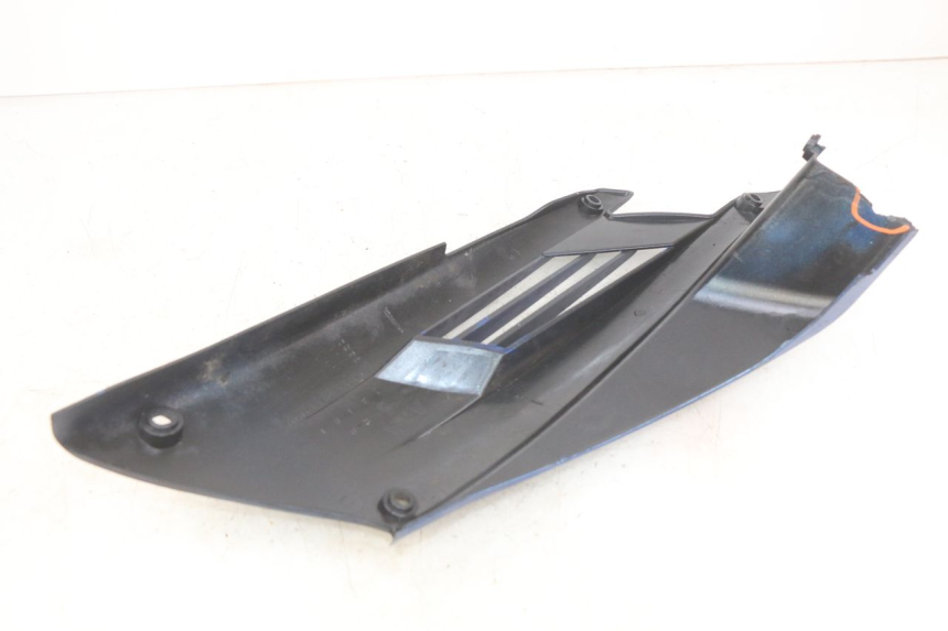 photo de UNDERSEAT COVER PEUGEOT SPEEDFIGHT LC 50 (1996 - 2002) - Additional view of the item