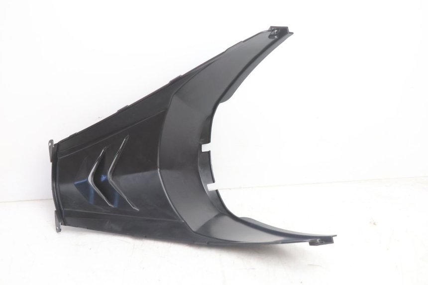 photo de UNDERSEAT PANEL VASTRO STREET S 50 (2016 - 2021) - Fixing points details