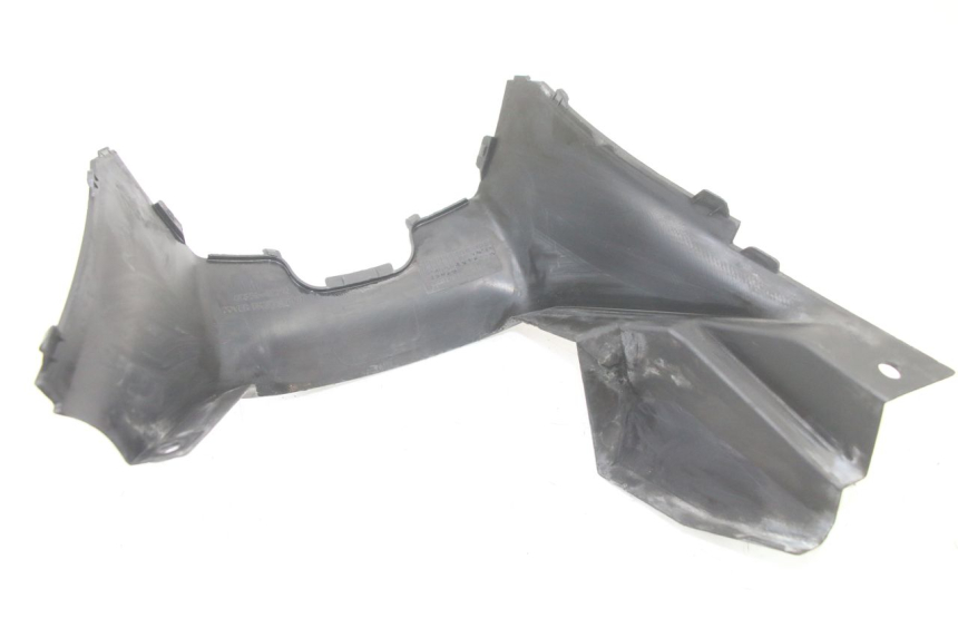 photo de UNDERSEAT PANEL SUZUKI BURGMAN 125 (2015 - 2017) - Technical close-up