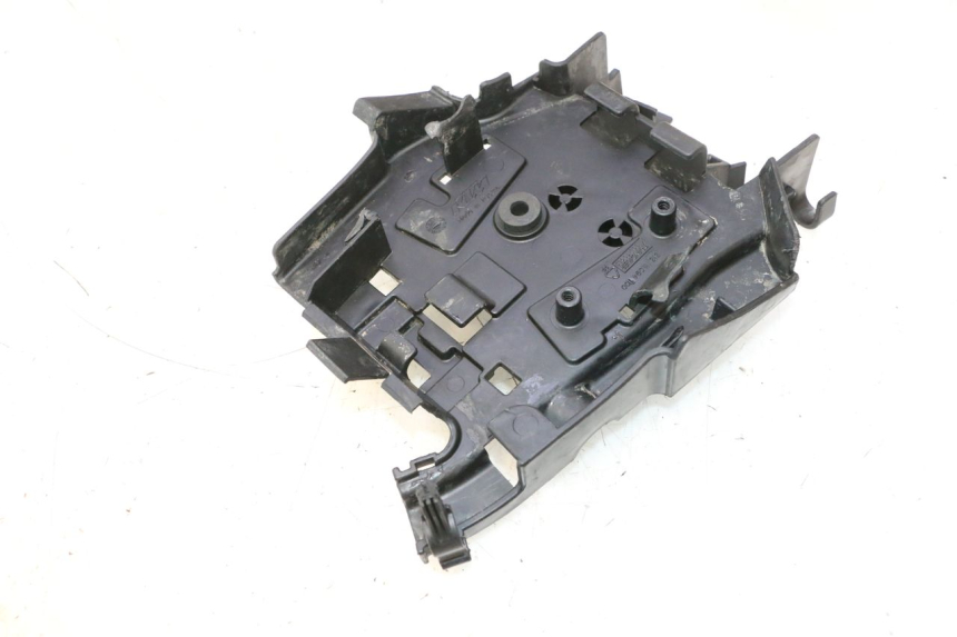 photo de UNDERSEAT PANEL HUSABERG TE 250 (2011 - 2014) - Zoom on usage condition