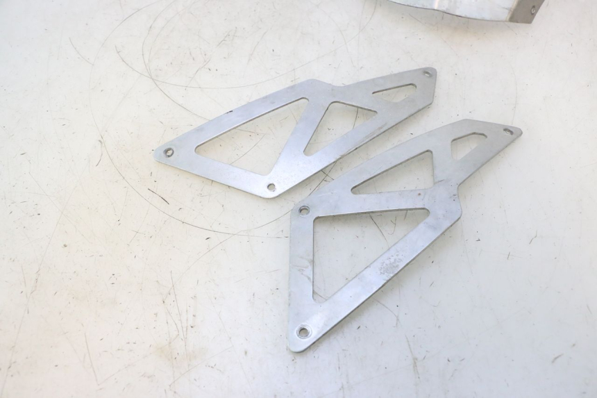 photo de UNDERSEAT PANEL PEUGEOT TREKKER 50 (1995 - 2004) - Additional view of the item