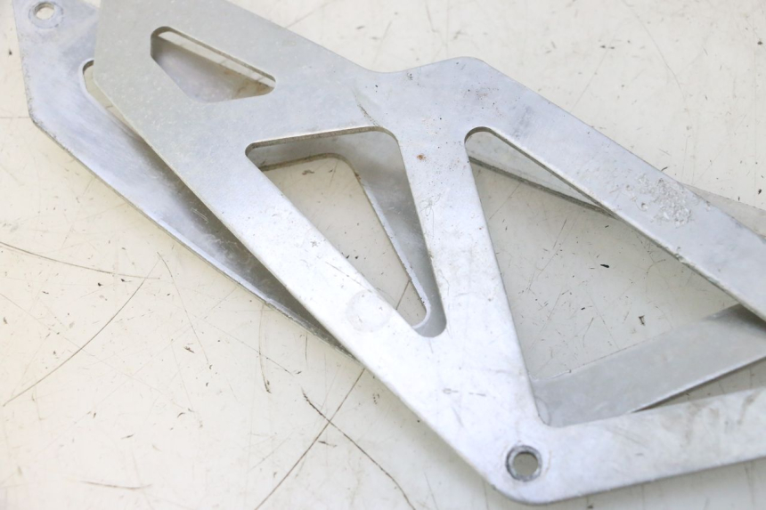 photo de UNDERSEAT PANEL PEUGEOT TREKKER 50 (1995 - 2004) - Technical close-up