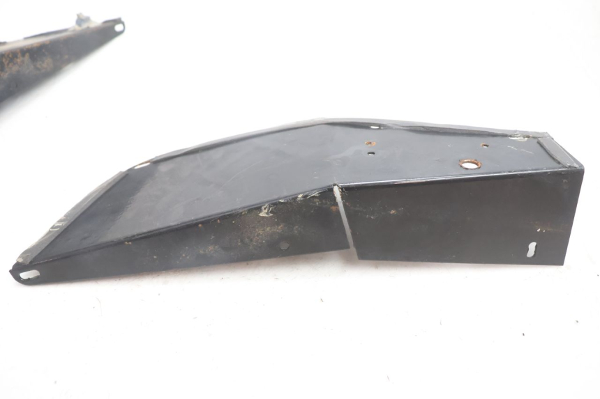 photo de UNDERSEAT PANEL BOOM TRIKE FUN 500 (2004 - 2010) - Surface and material condition