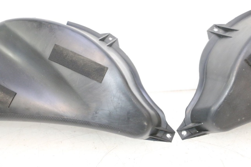 photo de UNDERSEAT PANEL YAMAHA WAVE RUNNER GP R 1200 (2000 - 2003) - Fixing points details
