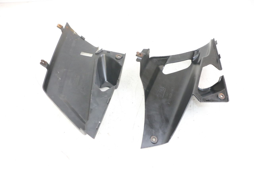 photo de UNDERSEAT COVER YAMAHA X-MAX XMAX 250 (2006 - 2009) - Zoom on usage condition