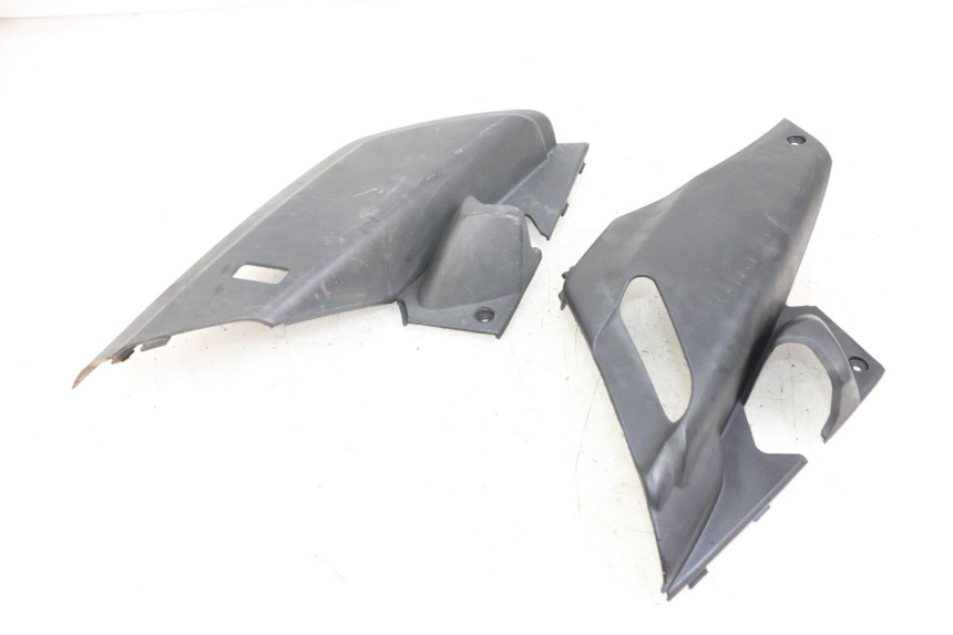 photo de UNDERSEAT COVER YAMAHA X-MAX XMAX 250 (2006 - 2009) - Technical close-up