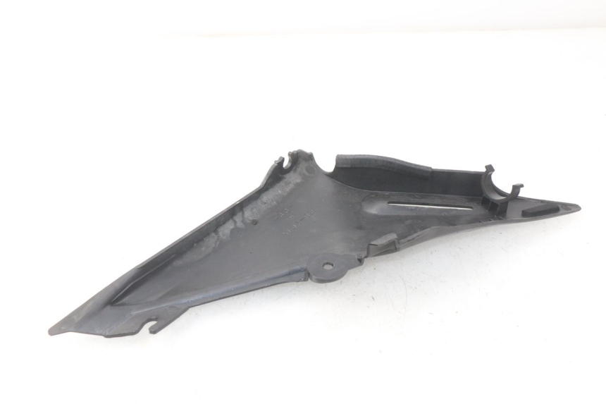 photo de UNDERSEAT PANEL YAMAHA XJ600 XJ DIVERSION 600 (1992 - 1997) - Surface and material condition