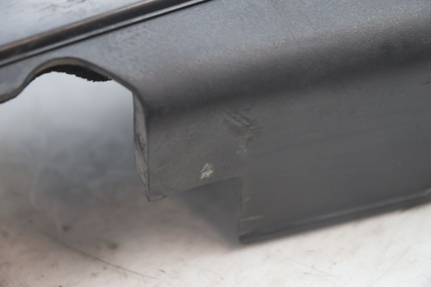photo de TRANSMISSION COVER SUZUKI BURGMAN EXECUTIVE ABS 650 (2006 - 2012) - Technical close-up