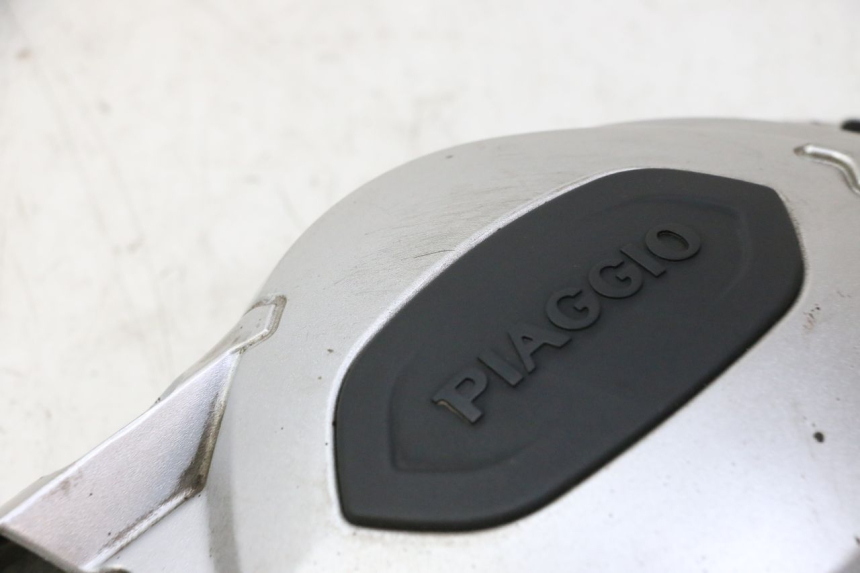 photo de TRANSMISSION COVER PIAGGIO MP3 LT 300 (2010 - 2016) - Fixing points details